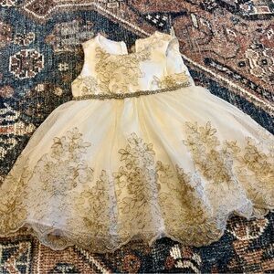 Elegant Cream and Gold Kids Dress 9-12Mp